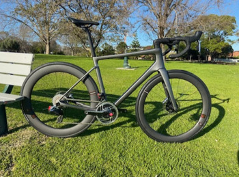 MELEE SRAM Red Etap/Sram Red Quarq Power Meter/Reserve Carbon wheels