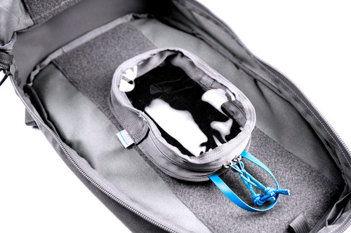 Vertical Utility Dapper Pouch