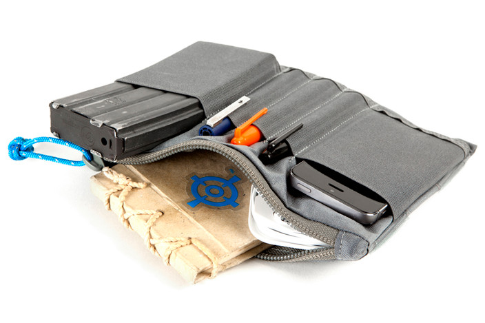 Admin Dapper Pouch