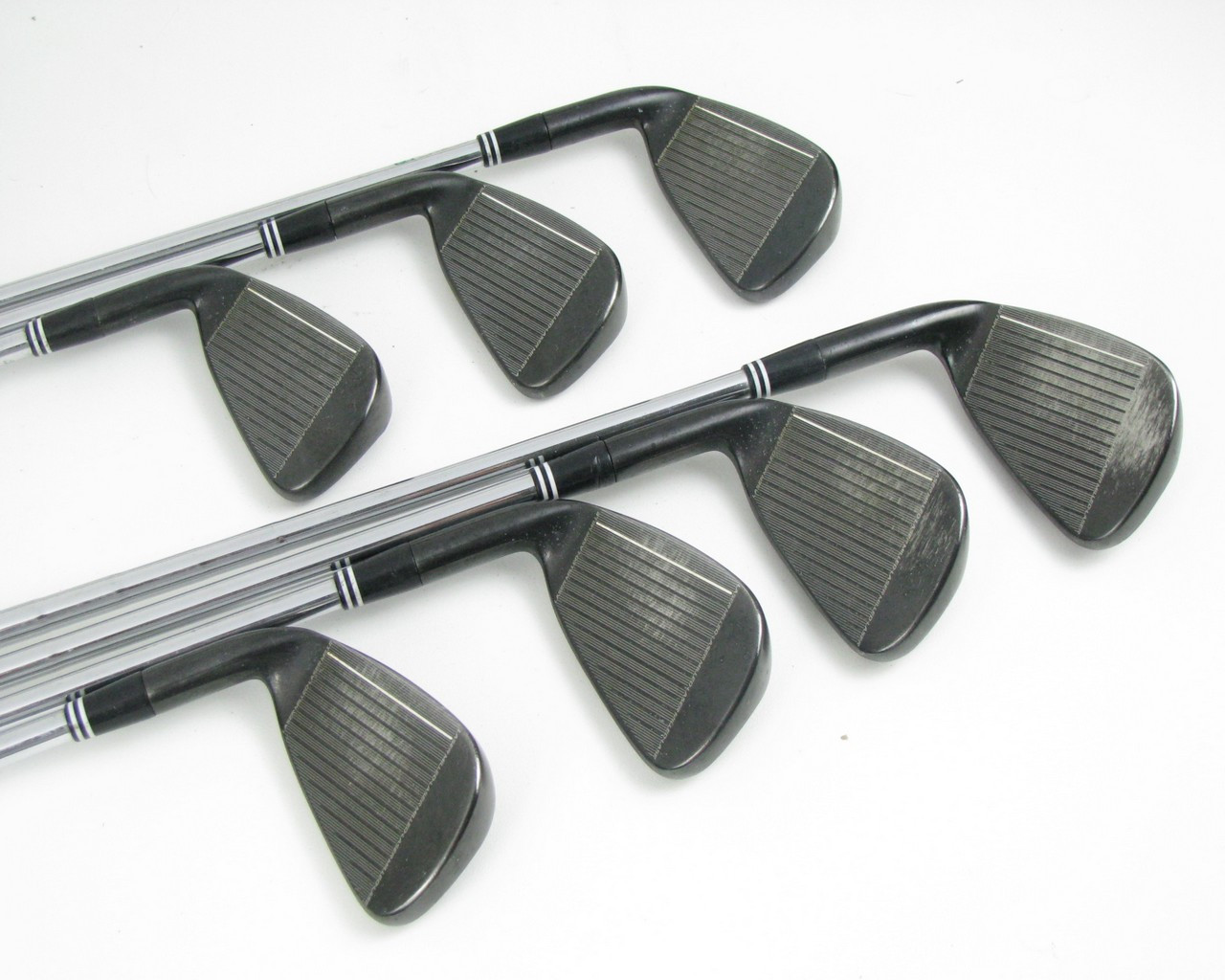 Cleveland CG16 Black Pearl iron set 4-PW w/ Steel Traction 85