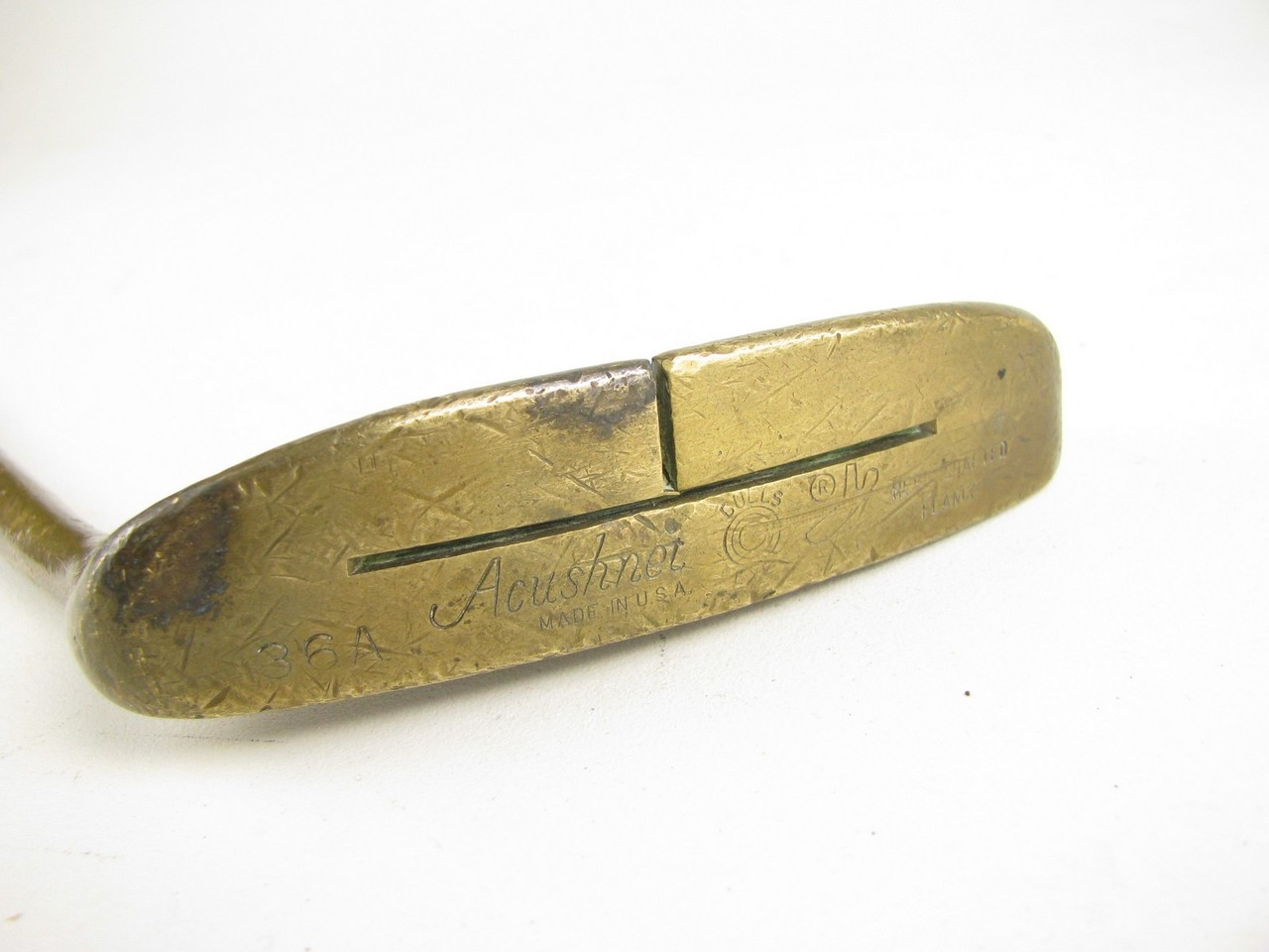 Acushnet Bulls Eye Heel Shafted Flange 36A Putter 35 inches