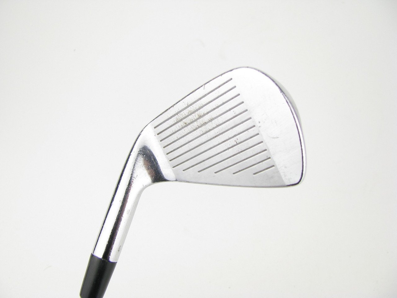 Titleist 690MB Forged 7 iron w/ Steel Dynamic Gold S300 (Out of