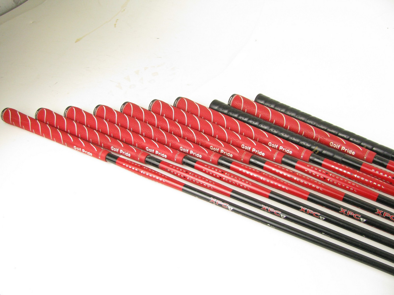 XPC 3 Midsize iron set 4-PW+AW+SW+LW with Graphite Regular - Clubs
