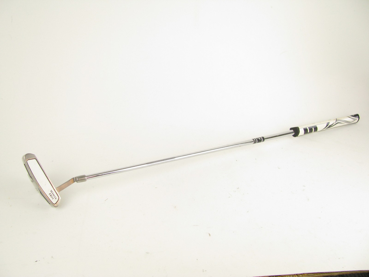 Odyssey White Hot 2-Ball Blade Putter 35