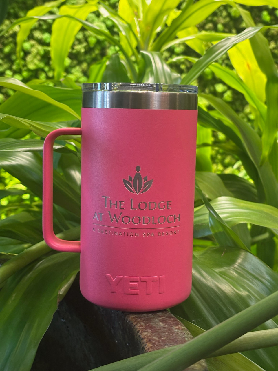 YETI Rambler 20 oz Travel Mugトロピカルピンク YETI Rambler 20 oz Travel Mug with Stronghold Lid - Tropical