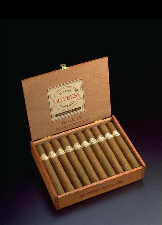 Butera Cigars Royal Vintage DORADO 652 (SINGLE CIGAR)