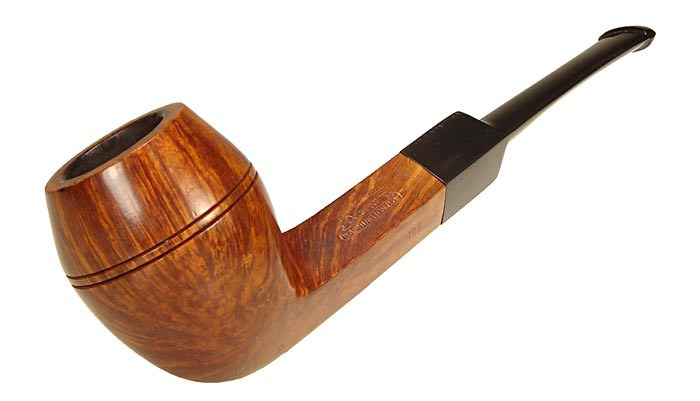 Bertram Estate Pipe Bulldog