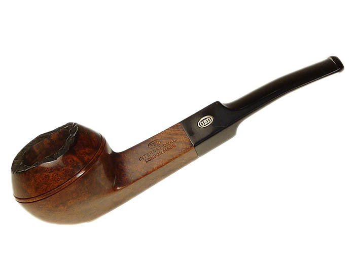 GBD Estate Pipe International Carved-Top Bulldog 9240/1