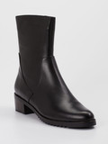 Everybody - Stiefelette aus Kalbleder in schwarz