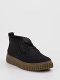 Clarks - Boot aus Nubukleder in schwarz