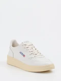 Autry - Sneaker Medalist Low aus Kalbleder in weiß