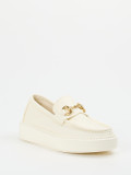 Henderson – Loafer aus Kalbleder in Cremeweiß