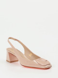 Santoni – Slingpumps aus Lackleder in Rosé-Beige