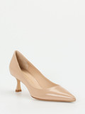 Konstantin Starke – Pumps aus Hochglanzleder in Beige