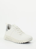 Ecco – Sneaker aus Kalbleder in Offwhite