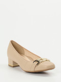 Ara – Pumps aus Kalbleder mit Zierkette beige
