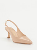 Konstantin Starke – Slingpumps aus Hochglanzleder beige