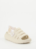 UGG – Chunky-Sandale aus Lammleder Cremebeige