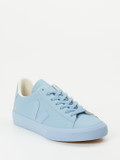 Veja – Sneaker aus genarbtem Leder Pastellblau
