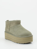 UGG – Plateau-Stiefelette aus Veloursleder Salbeigrün