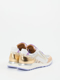 Piedi Nudi – Low-Top-Sneaker aus Metallicleder multicolor