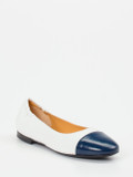 Truman’s – Cap-Toe Ballerinas aus Lammleder Weiß