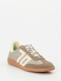 Back 70 – Retro-Sneaker aus Veloursleder in Taupe