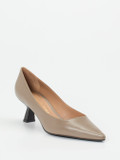 Konstantin Starke – Pumps aus Lammleder in Taupe