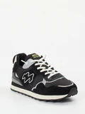 New Balance - Sneaker aus Velour/Textil in schwarz