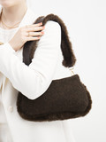 Viamailbag – Schultertasche aus Textil mit Kunstfell