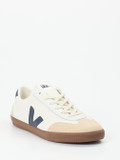 VEJA – Sneaker aus Leder in Cremeweiß