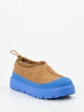 UGG - Slipper aus Veloursleder in braun