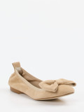 Andrea Puccini – Ballerinas aus Veloursleder beige