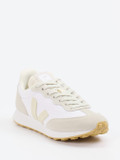 VEJA – Retro-Sneaker aus Mesh und Veloursleder beige