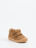 Bisgaard – Lauflernschuhe aus Veloursleder cognacbraun