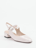 Konstantin Starke – Slingpumps aus Lackleder cremeweiß