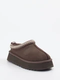 UGG - Hausschuh aus Veloursleder in braun