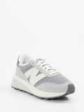 New Balance – Retro-Sneaker aus Textil in Grau
