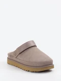 UGG - Pantolette aus Veloursleder in braun