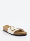 Birkenstock – Sandale aus Synthetik in Lackoptik Offwhite