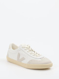 VEJA – Sneaker aus Kalbleder in Offwhite