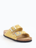 Birkenstock – Zweiriemer aus Veloursleder Senfgelb