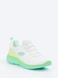 Skechers – Sneaker aus Textil in Weiß mit Pastellakzenten