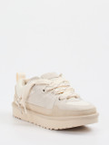 UGG – Sneaker aus Veloursleder in Beige