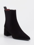 Konstantin Starke – Chelsea Boots aus Veloursleder Schwarz