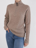 FLONA – Stehkragenpullover aus Feinstrick in Braun
