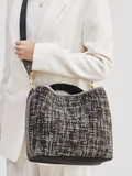 Viamailbag – Bucket Bag aus Textil in Bouclé-Optik