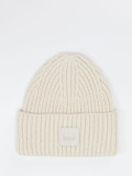 UGG – Strickmütze aus Textil in Cremeweiß