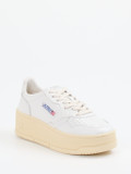 Autry – Platform-Sneaker aus Leder weiß-beige