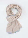Cashmere Blues – Schal aus Feinstrick in Beige